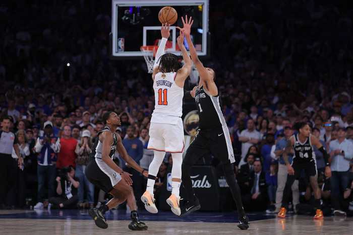 为何总落后追分？布伦森：我们的比赛总是比规定时间晚半小时开始